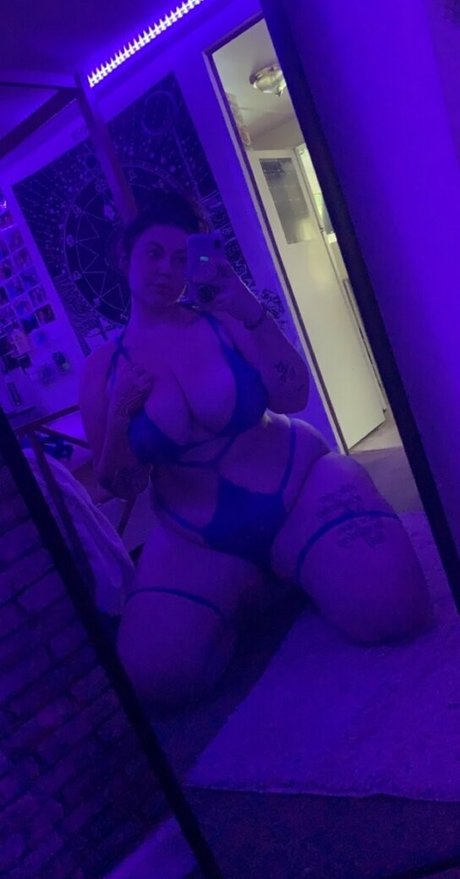 Kalgirl up modelo adulto foto