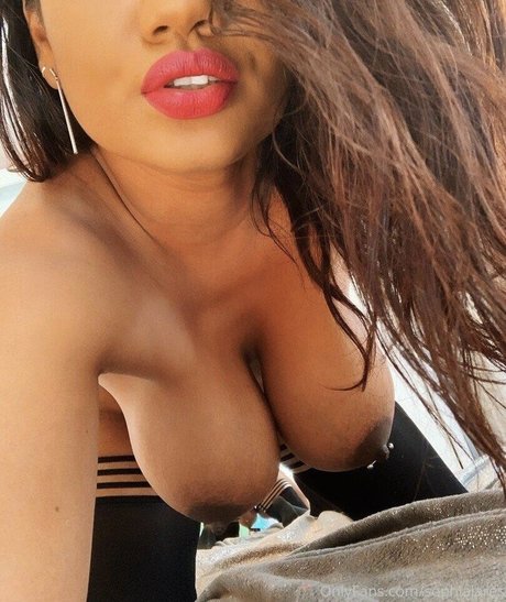 Sophia Lares star du porno de haute qualité galerie