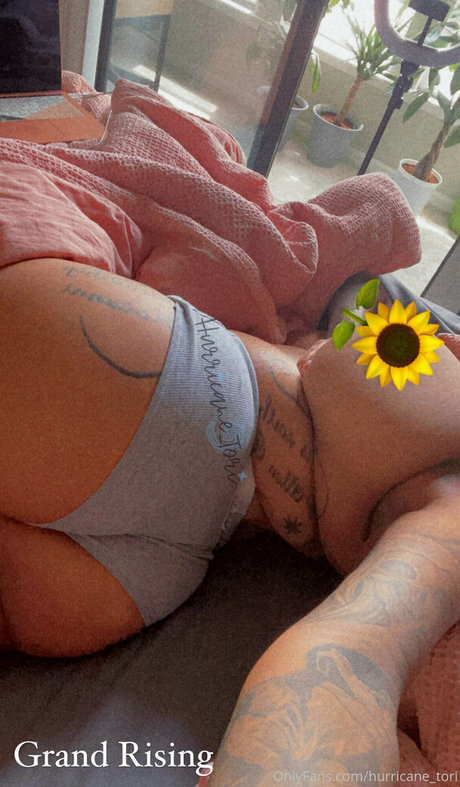 hurricane tori haut modèle photo