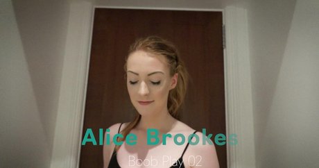 Alice Brookes modèle galeries