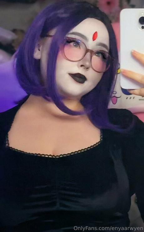 Enyaarwyen haut de star du porno galerie