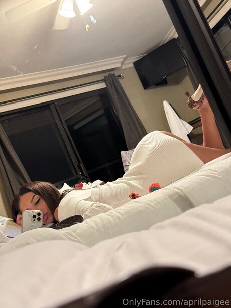 aprilpaigee star du porno belle galeries