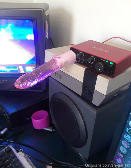 Shygal lilly star du porno adulte photos