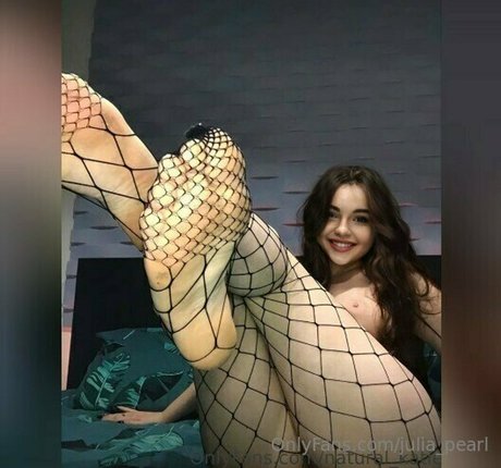 julia pearl desnudos de modelos imágenes