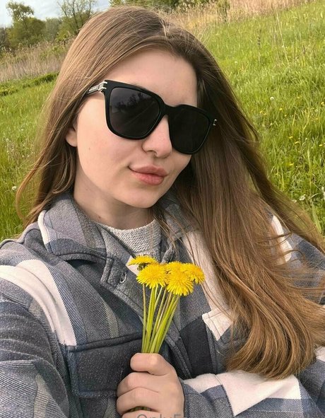 lily lilylu star du porno galerie