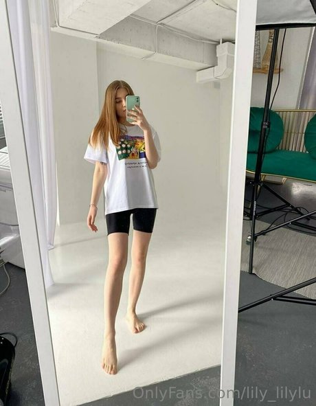 lily lilylu model art image