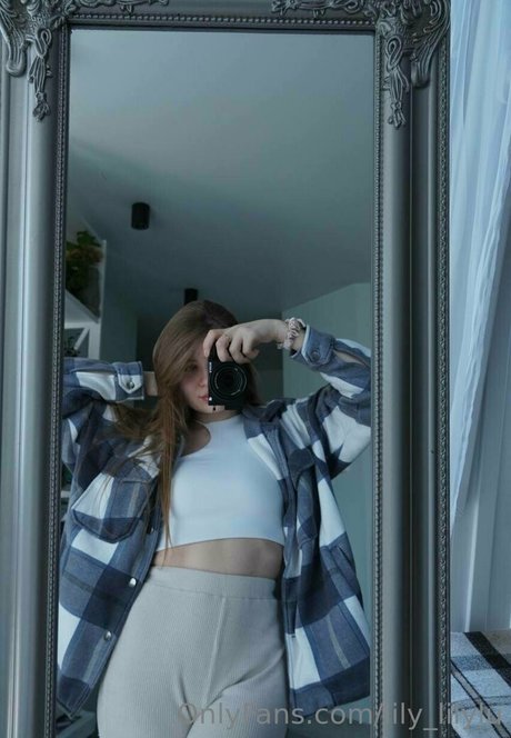 lily lilylu pretty pornstar pic