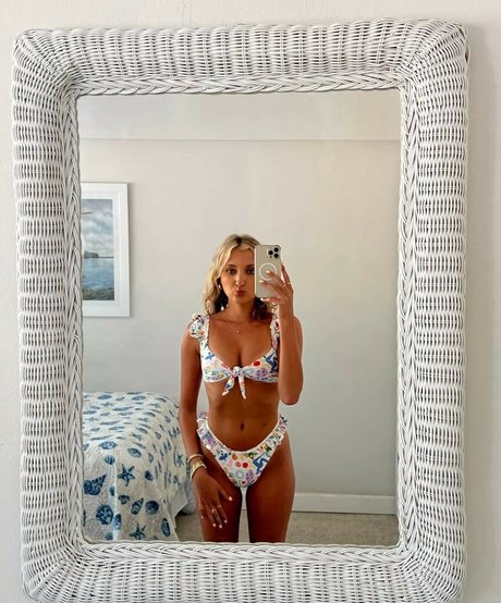 McKenzie Morgan desnudos estrella archivo