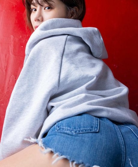 Narumi Ohkawa desnudos de estrellas porno imagen