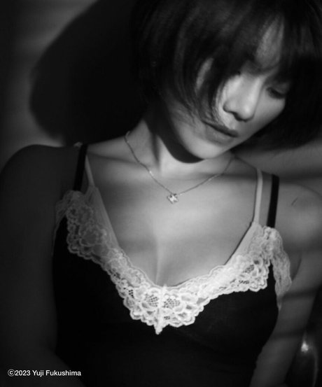 Narumi Ohkawa star du porno gratuite images