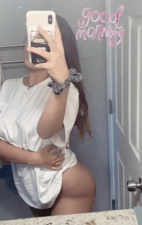 Theodora Moutinho buen modelo foto