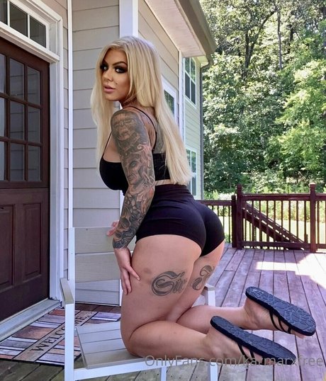 karmarxfree estrella desnuda fotos