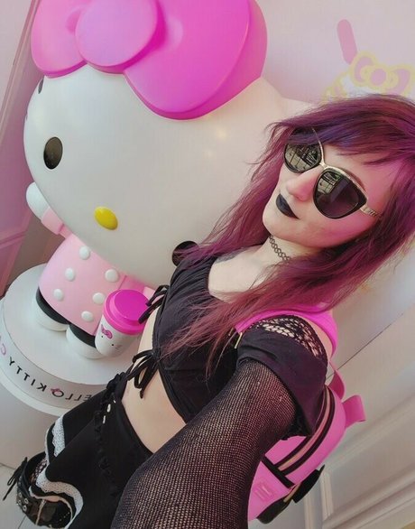 Sora Blackheart hermosa modelo galería