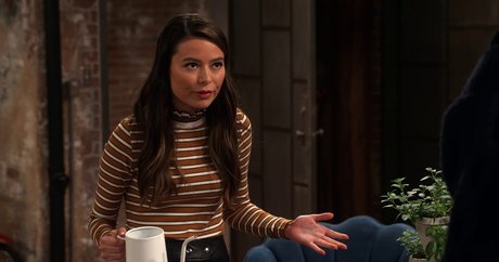 Miranda Cosgrove estrella caliente imagen