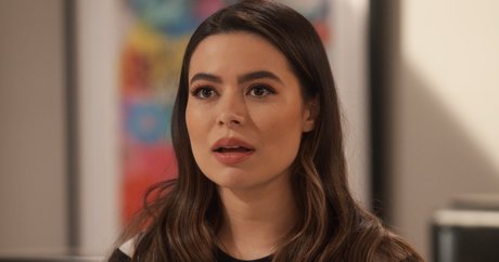 Miranda Cosgrove belle étoile photos