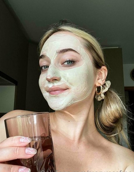 maryrosefree estrella porno foto