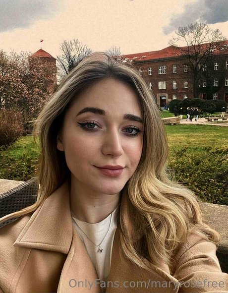 maryrosefree étoile de haute qualité img