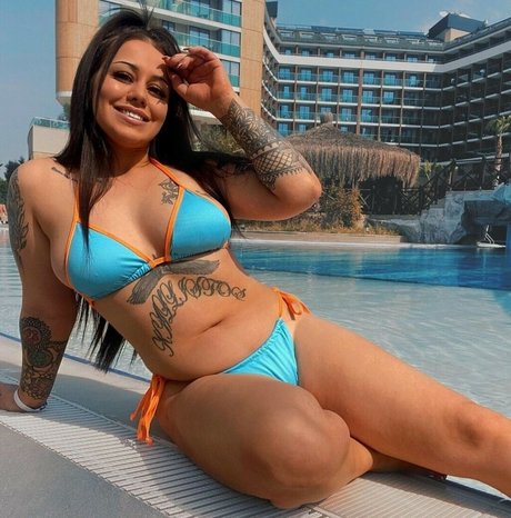 Bootiiebeth nude star photo