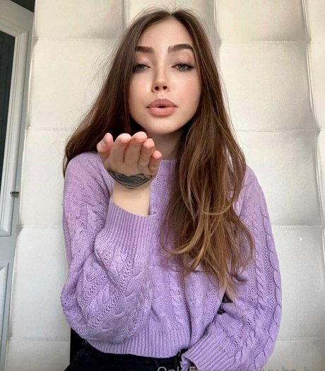 ivy ba by modelo pornografico galería