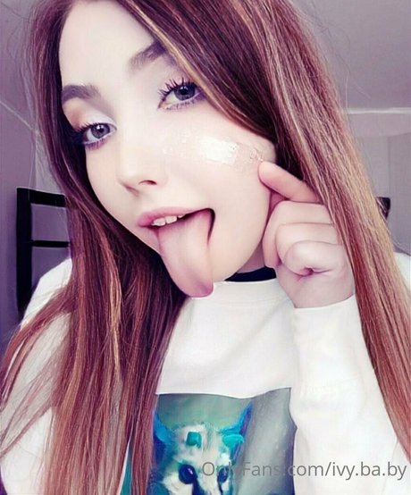 trans xxx onlyfans erotic image