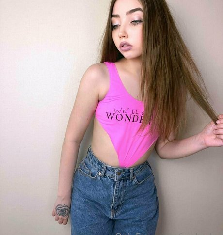 ivy ba by estrella superior imagen