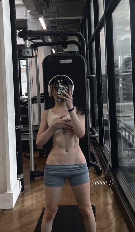 emmanorton estrella desnuda fotos