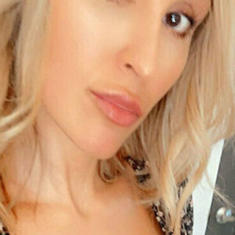 allieraetv beau modèle collection