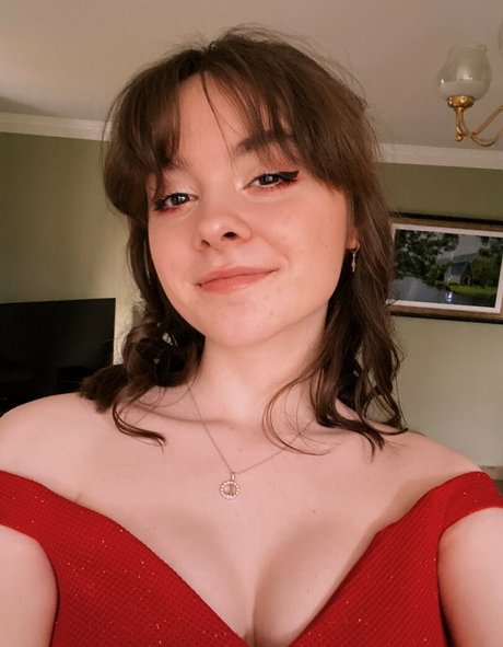 Laura Anne modèle xxx galerie