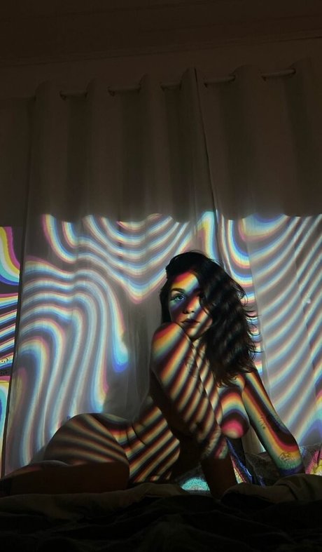 Millysds modèle artistique des photos