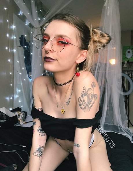 sadgirlastridsfree star exclusive photo