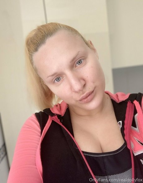 dollyfoxvip hermosa estrella porno imagen