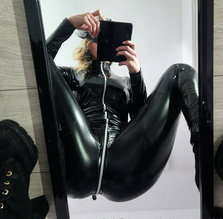 adventure g1rl étoile archive