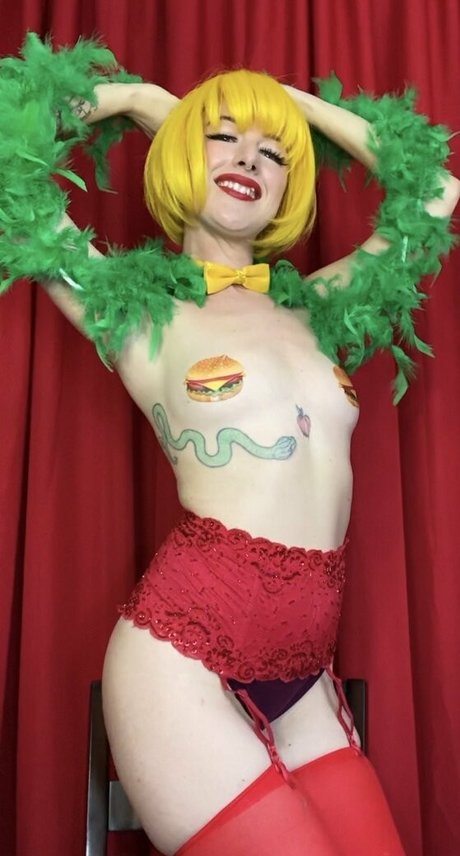 violet de beauvoir star du porno archive