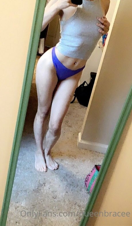 queenbracee modèle adulte des photos