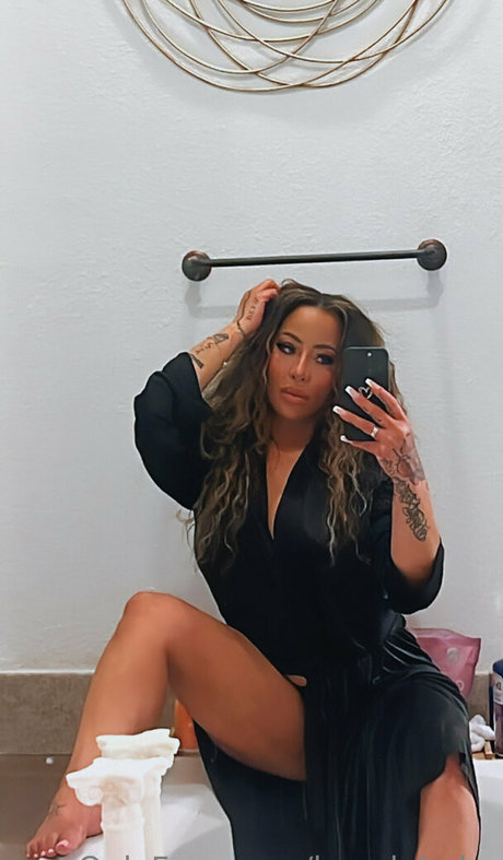 hazelebaby actriz desnuda galería