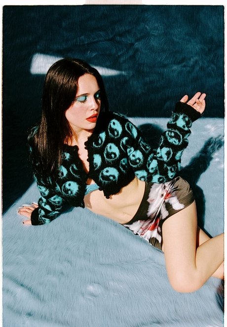 Bea Miller modelo fotos