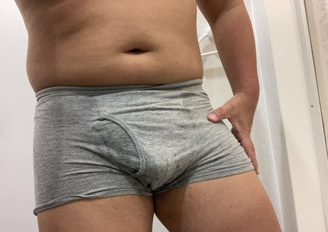 blc113 modèle adulte des photos