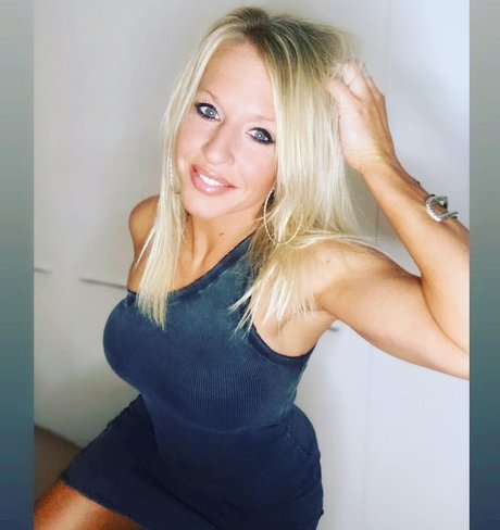 Gail Emms estrella porno en alta definición galería