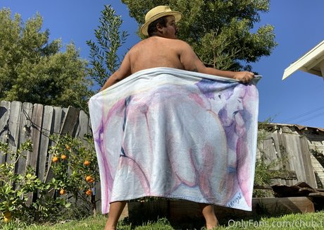 chub t modèle chaud img