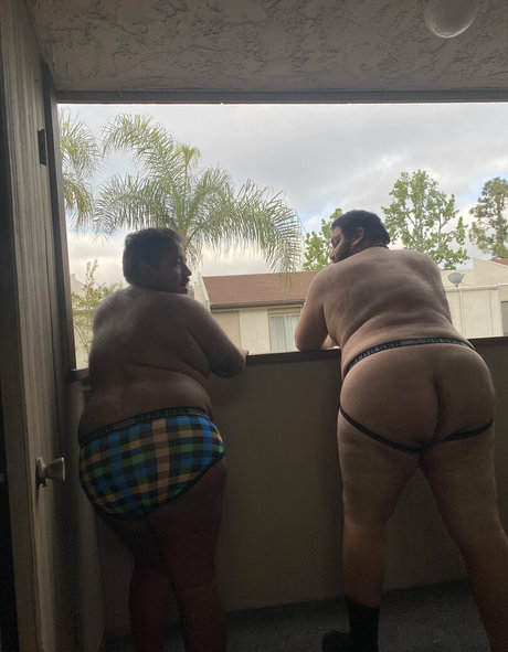 chub t pornographic model photos