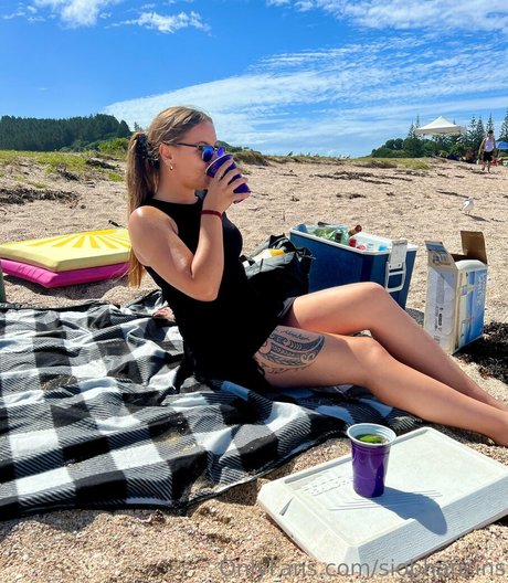 Siobhanuncensored nus étoiles photo