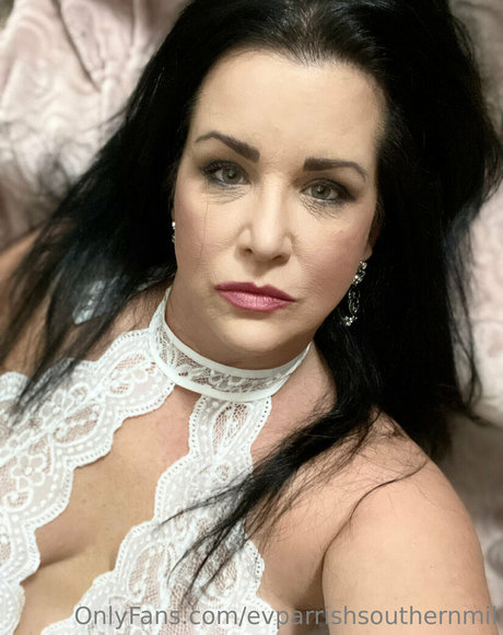 evparrishsouthernmil estrella porno atractiva recopilación