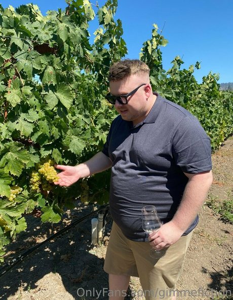 Onlyfans de asiáticas de tetas pequeñas mejor arte imágenes