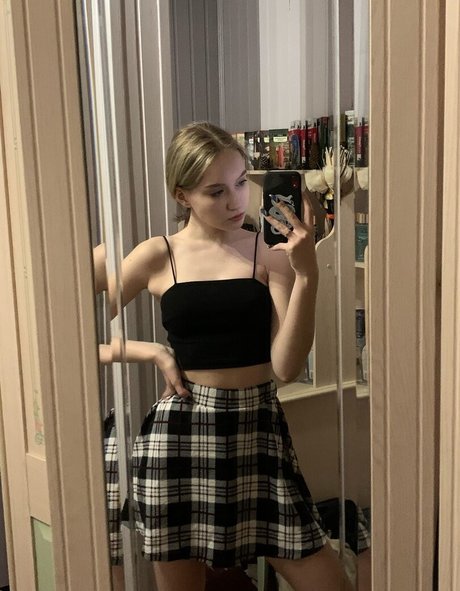 Diana Volynets mannequin des photos