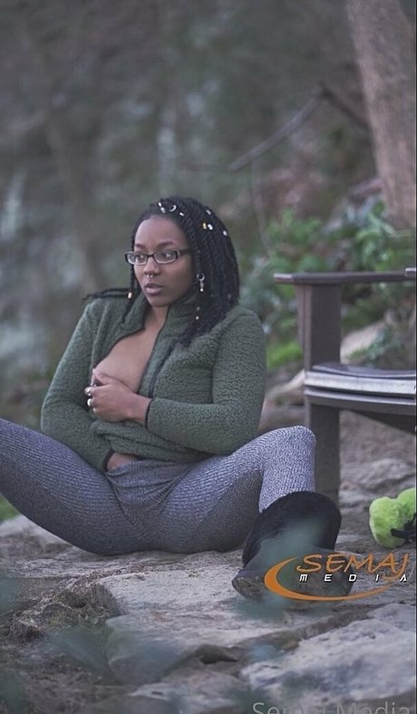 semajmedia modèle érotique galerie