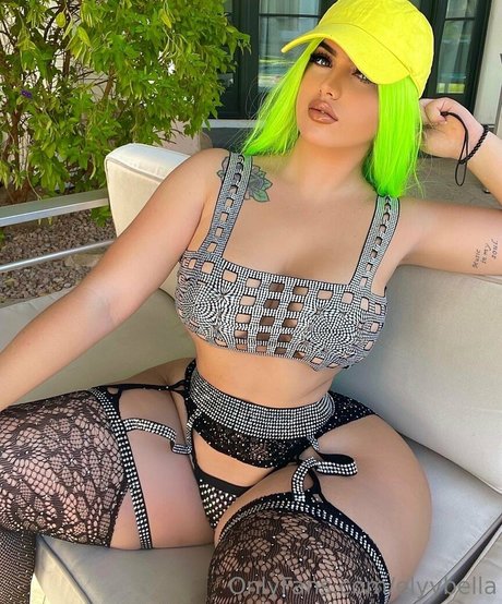 elyybella estrella porno adulto galerías