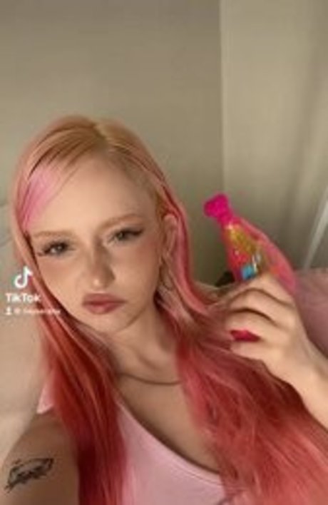 ilayserah estrella desnuda galerías