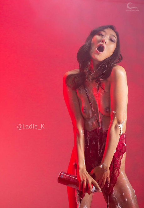 ladie k actriz erótica galerías