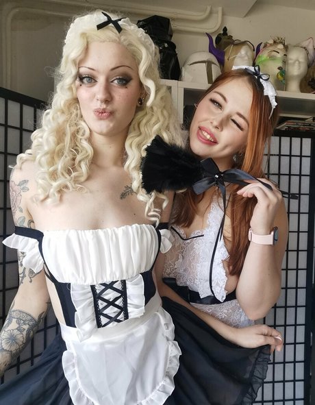 adiafreensfw estrella erótica fotos