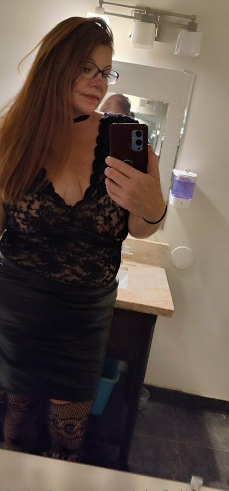 sinfullypurrfuct model nude gallery